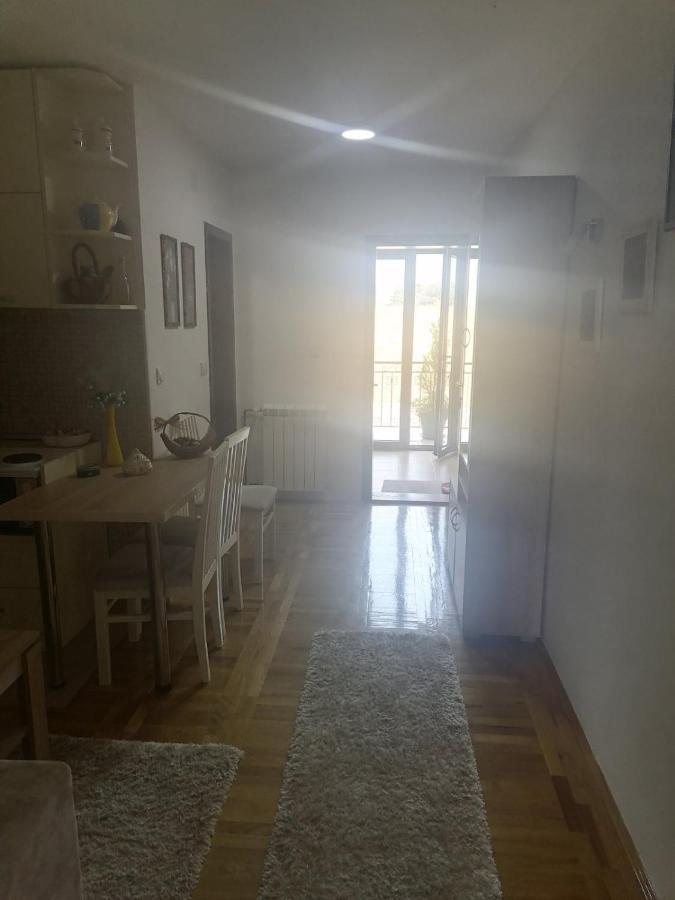 Apartmani Tarsko Sunce Калудерске Баре Екстериор снимка