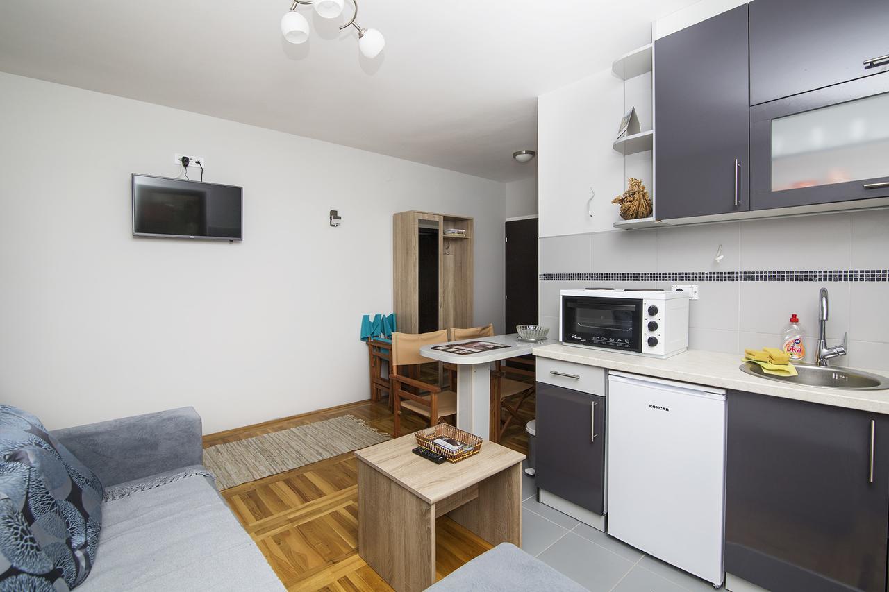 Apartmani Tarsko Sunce Калудерске Баре Екстериор снимка